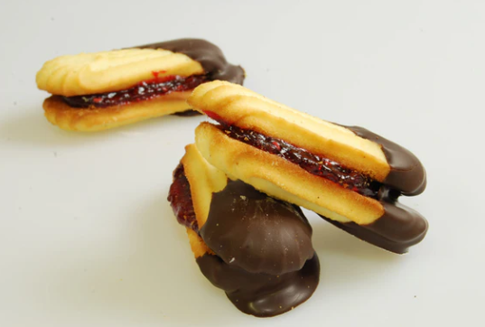Raspberry Sandwich Cookies